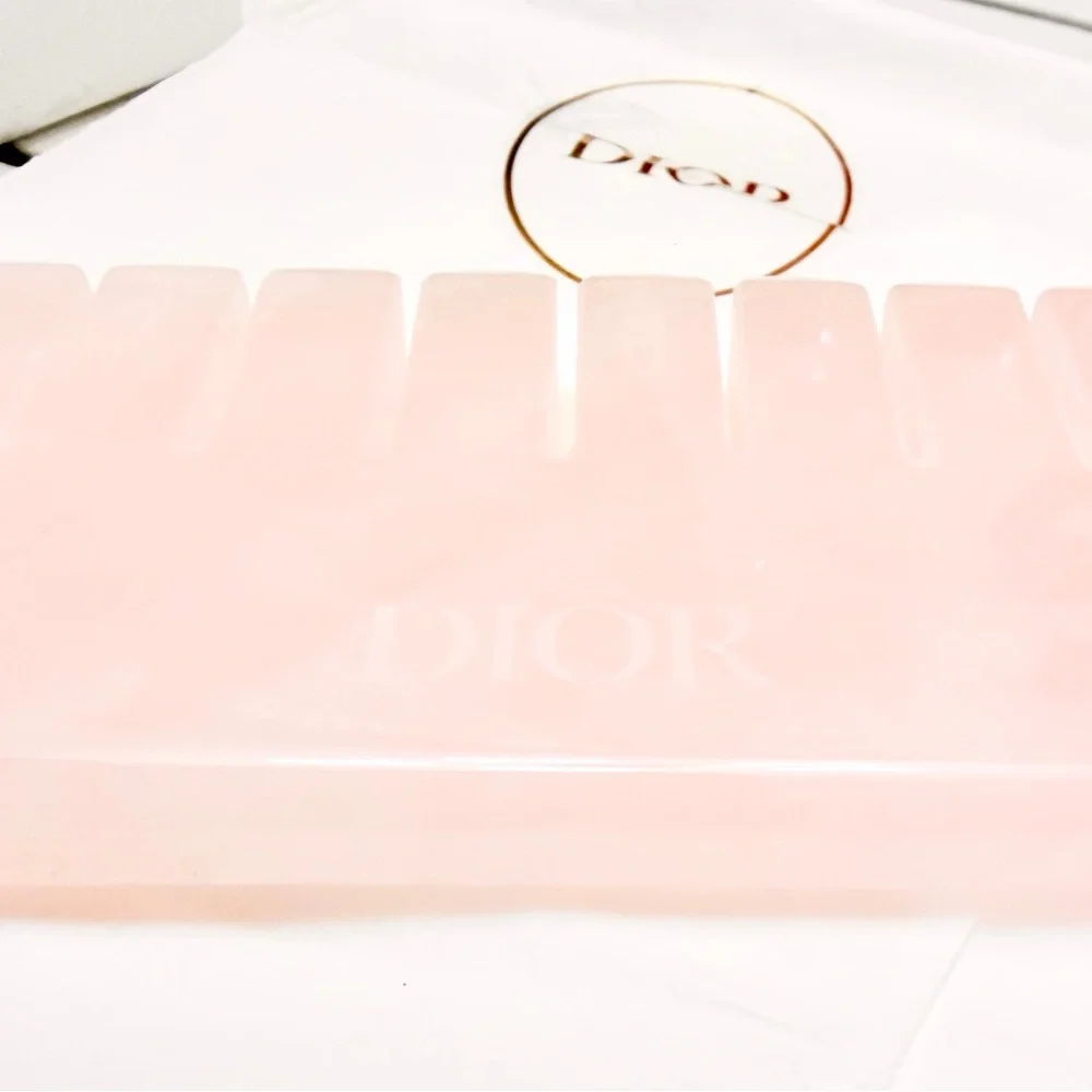 Dior Rose Quartz Comb